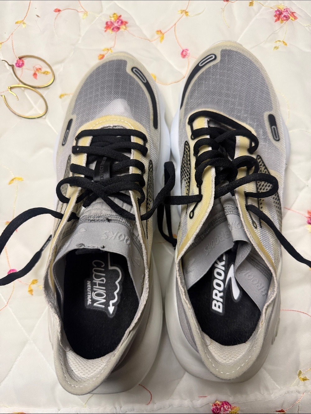 Brooks Neutral Cushion Running Sneakers in Gray, Yellow & Black